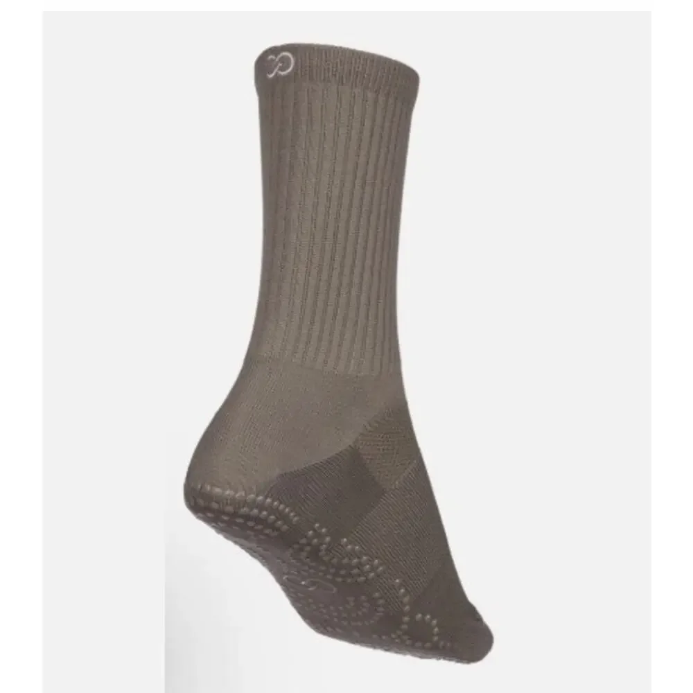 New NWT Calia Studio Women's Gripper Crew Socks 2-‎ Pack